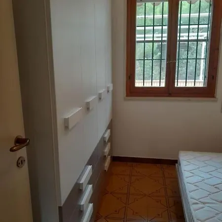 Trilocale Sul Mare Con Giardino Privato 아파트 소르소