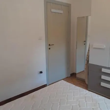 Trilocale Sul Mare Con Giardino Privato 아파트