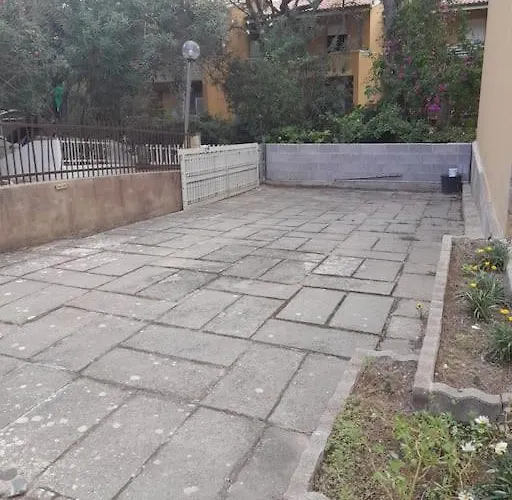 Appartamento Trilocale Sul Mare Con Giardino Privato Sorso