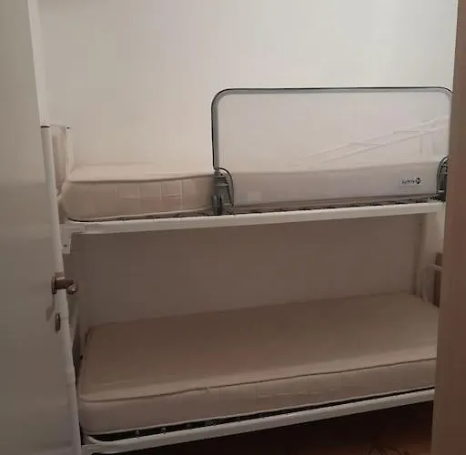 Appartamento Trilocale Sul Mare Con Giardino Privato *